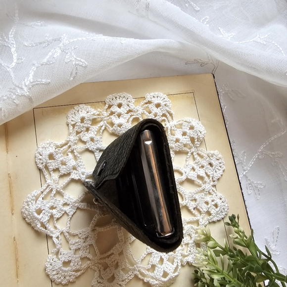 Antique Drexel Coin Purse Black Leather Spring-Loaded Metal Coin Sorter 1930s - Picture 3 of 14